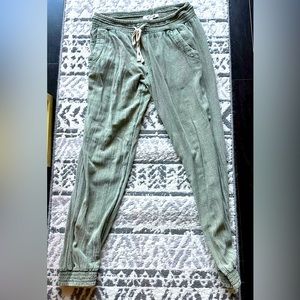 Rip curl mid rise beach pants